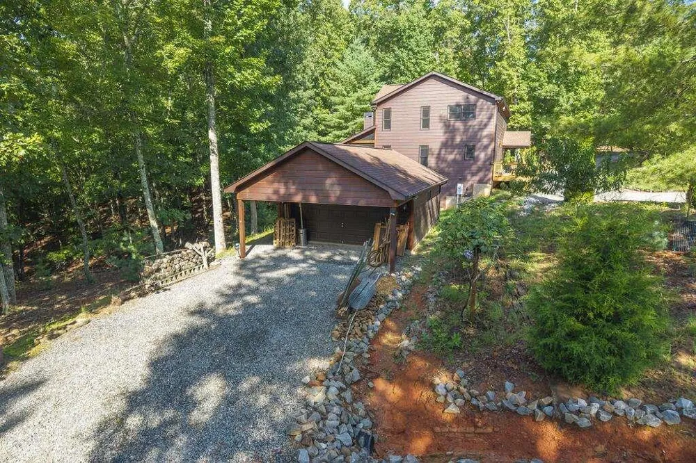 72 Gibbs Trail Mineral Bluff, GA 30559