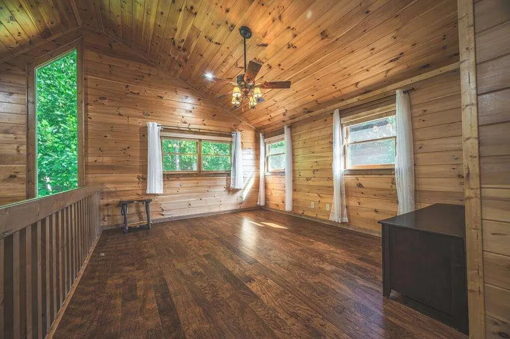 72 Gibbs Trail Mineral Bluff, GA 30559