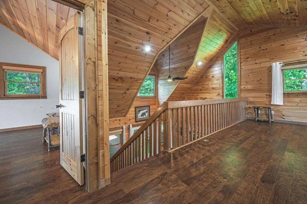 72 Gibbs Trail Mineral Bluff, GA 30559