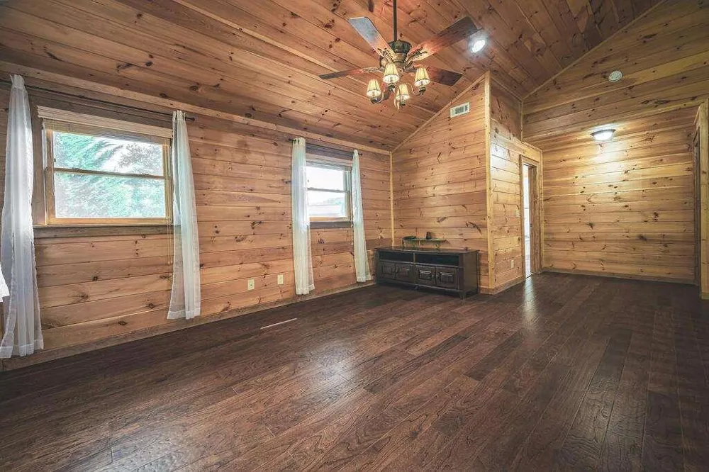 72 Gibbs Trail Mineral Bluff, GA 30559
