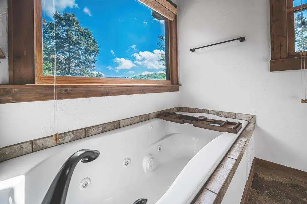 72 Gibbs Trail Mineral Bluff, GA 30559