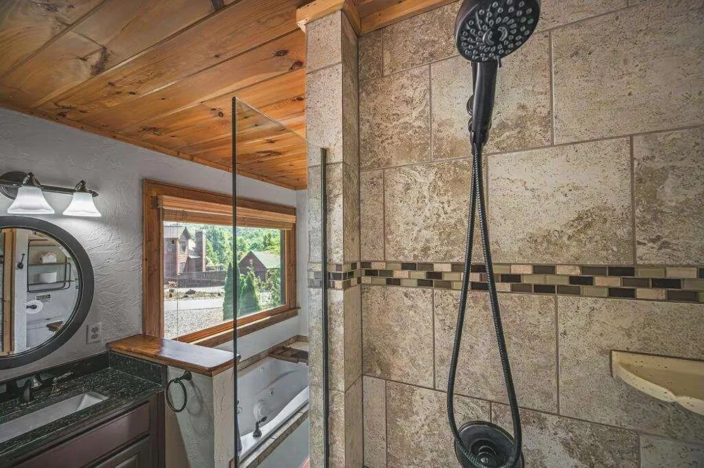 72 Gibbs Trail Mineral Bluff, GA 30559