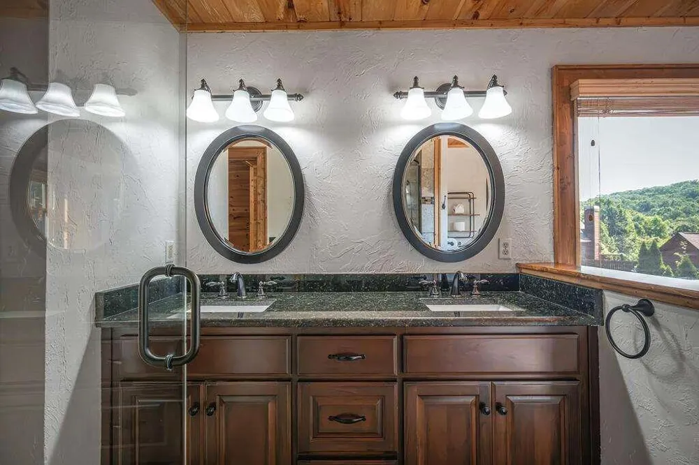 72 Gibbs Trail Mineral Bluff, GA 30559