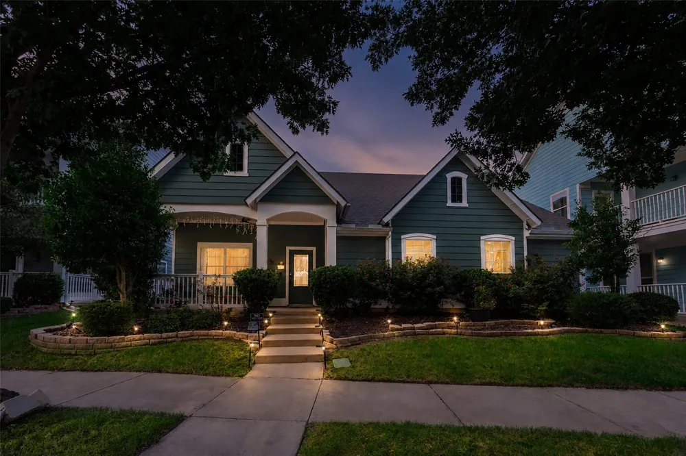 913 Caudle Lane Savannah, TX 76227