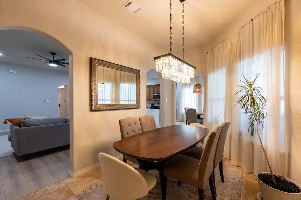 913 Caudle Lane Savannah, TX 76227
