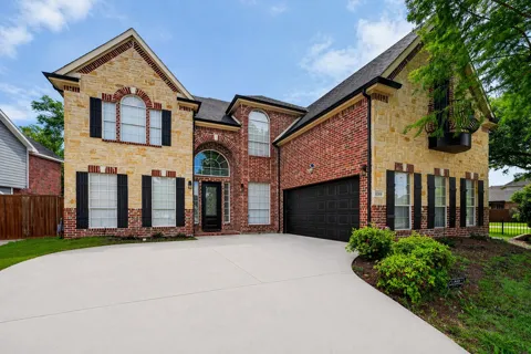 8306 Sawgrass Lane