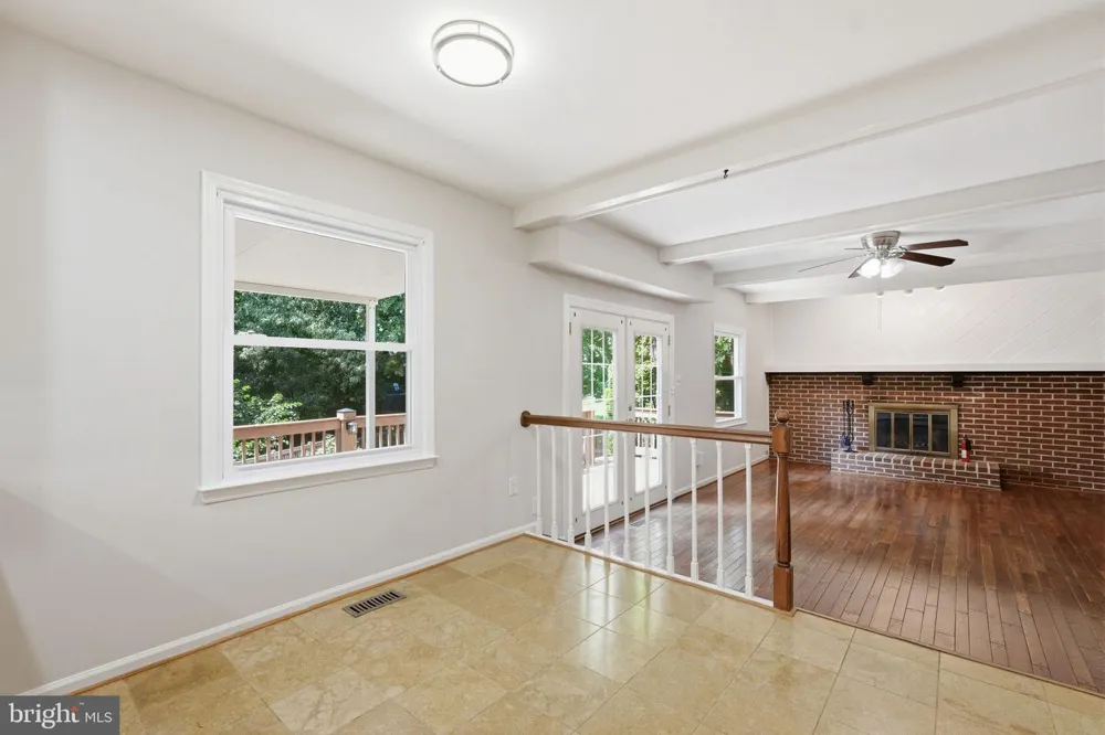 7316 WALNUT KNOLL DRIVE Springfield, VA 22153