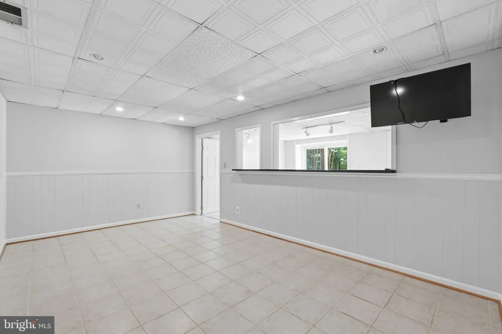 7316 WALNUT KNOLL DRIVE Springfield, VA 22153