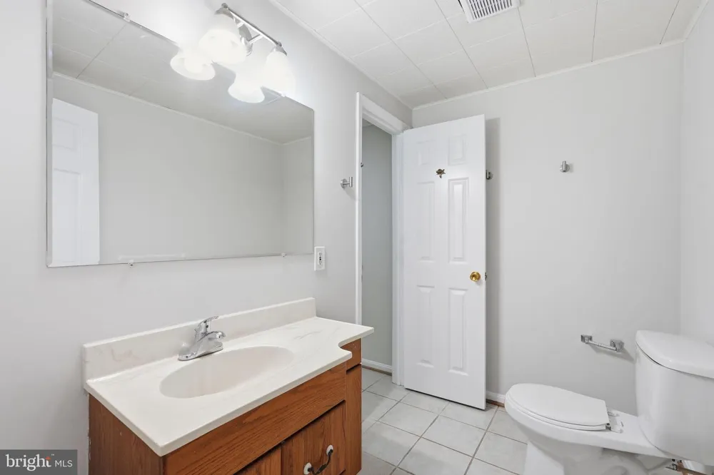 7316 WALNUT KNOLL DRIVE Springfield, VA 22153