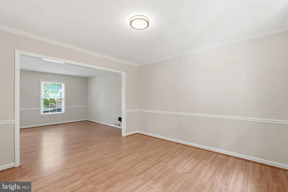 7316 WALNUT KNOLL DRIVE Springfield, VA 22153