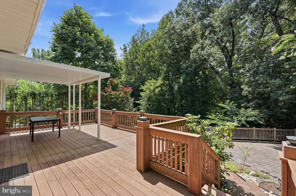7316 WALNUT KNOLL DRIVE Springfield, VA 22153