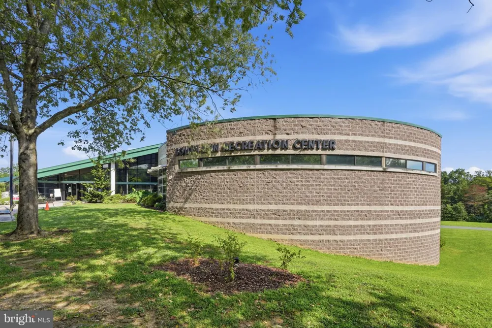 7316 WALNUT KNOLL DRIVE Springfield, VA 22153