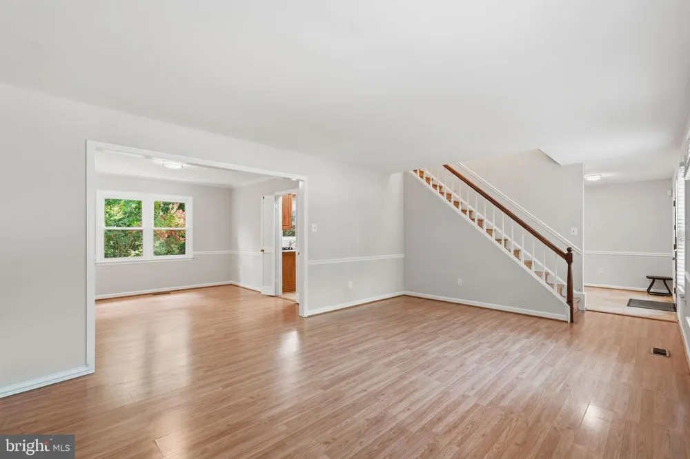 7316 WALNUT KNOLL DRIVE Springfield, VA 22153
