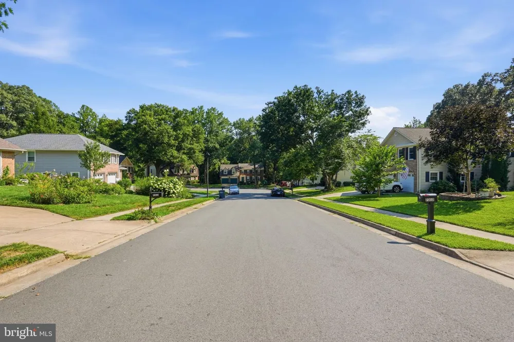 7316 WALNUT KNOLL DRIVE Springfield, VA 22153