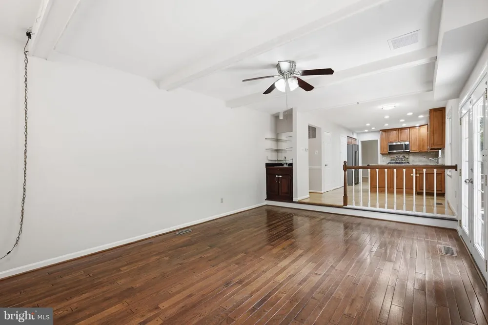 7316 WALNUT KNOLL DRIVE Springfield, VA 22153