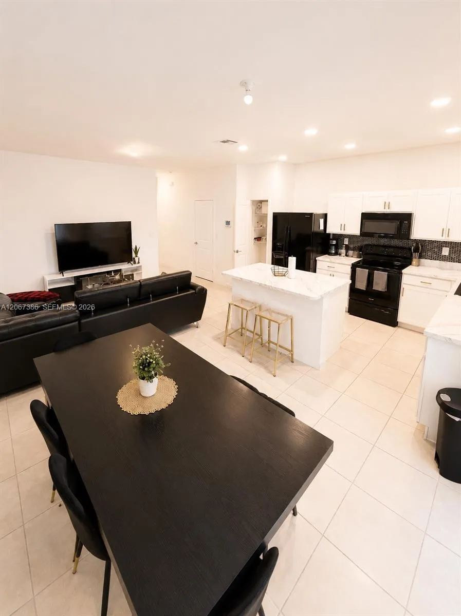 1181 SW 7th Ct #1181 Florida City, FL 33034