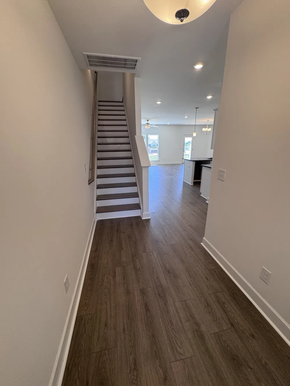 1095 June Wilde Rdg Spring Hill, TN 37174