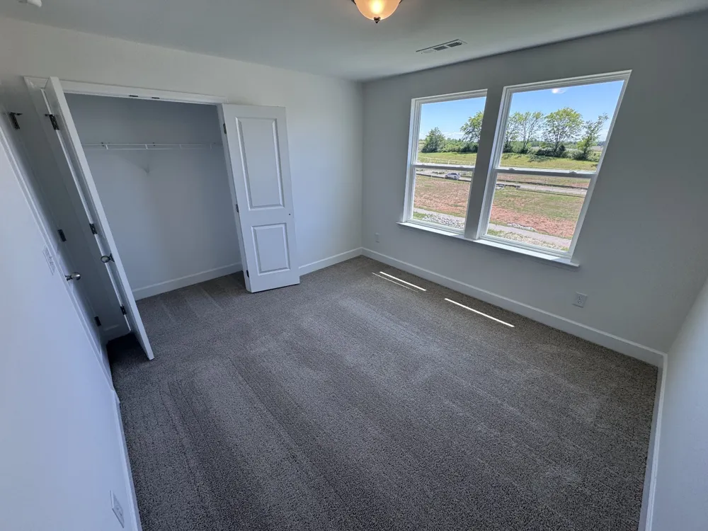 1095 June Wilde Rdg Spring Hill, TN 37174