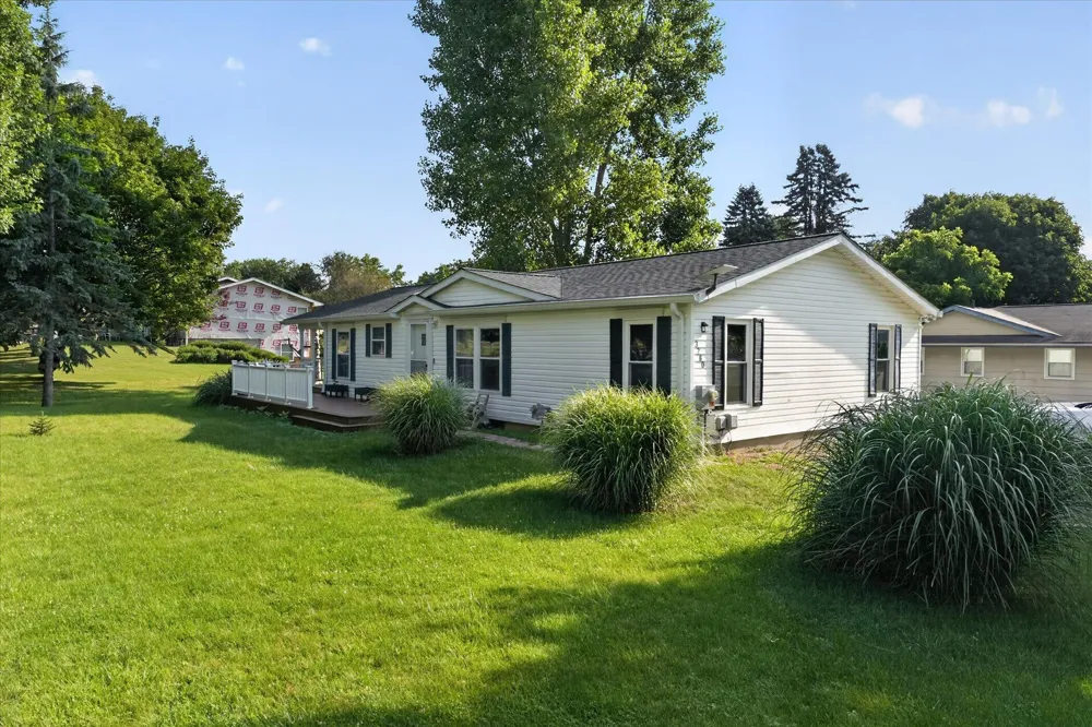 3280 Carlton Boulevard Summit Township, MI 49203