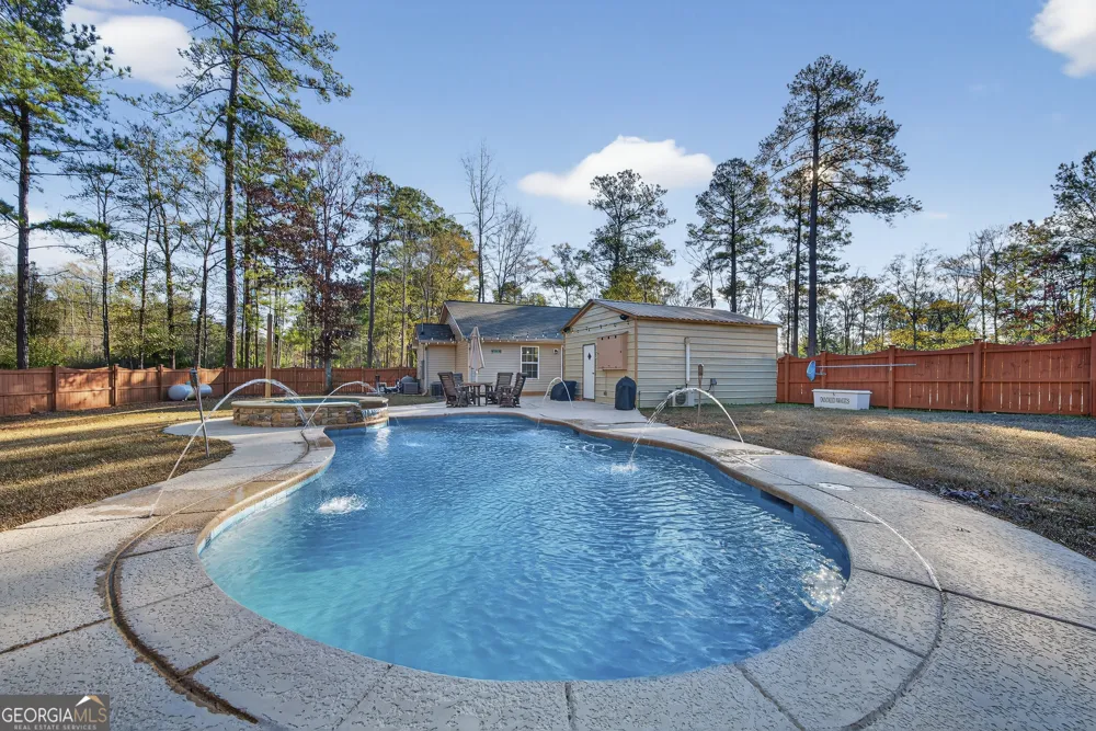 102 Forte DR NW Milledgeville, GA 31061