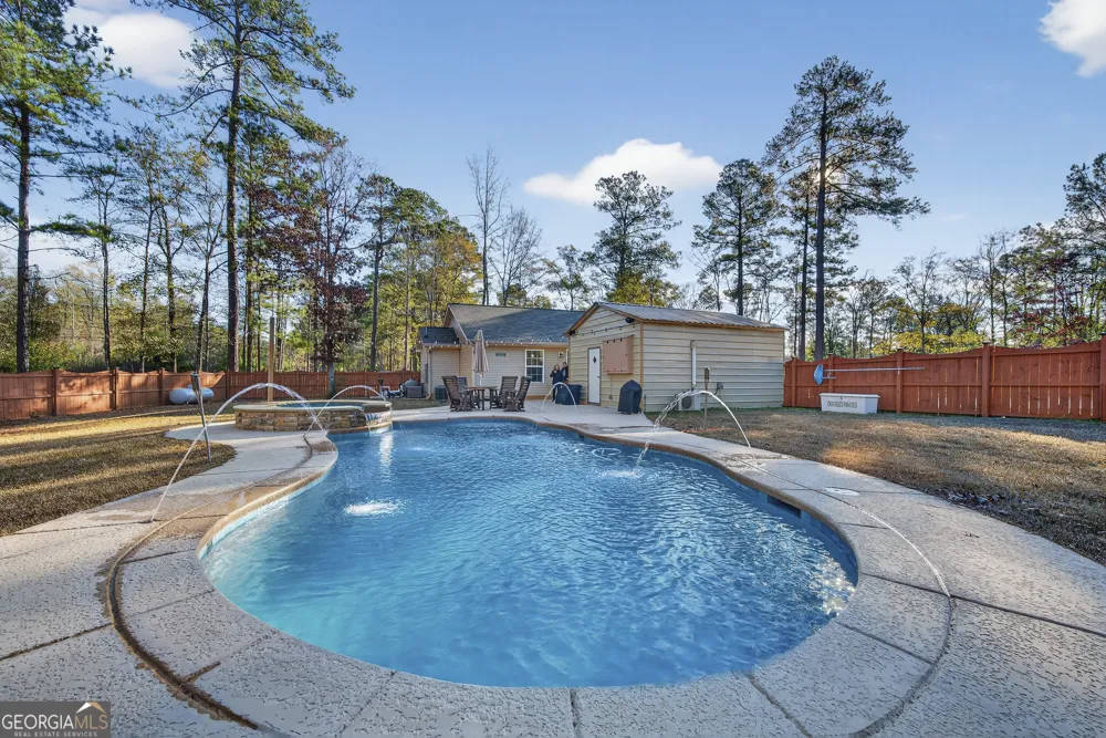 102 Forte DR NW Milledgeville, GA 31061