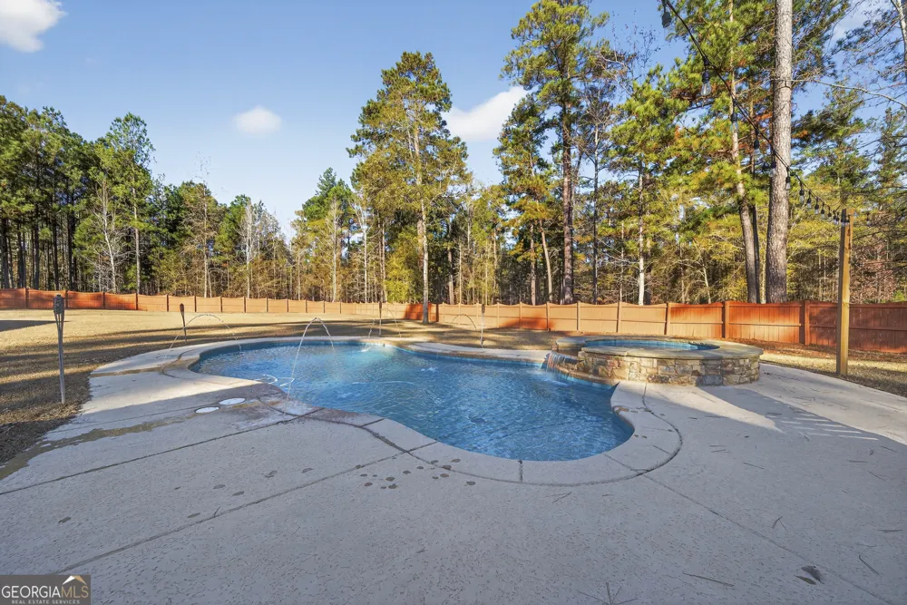 102 Forte DR NW Milledgeville, GA 31061