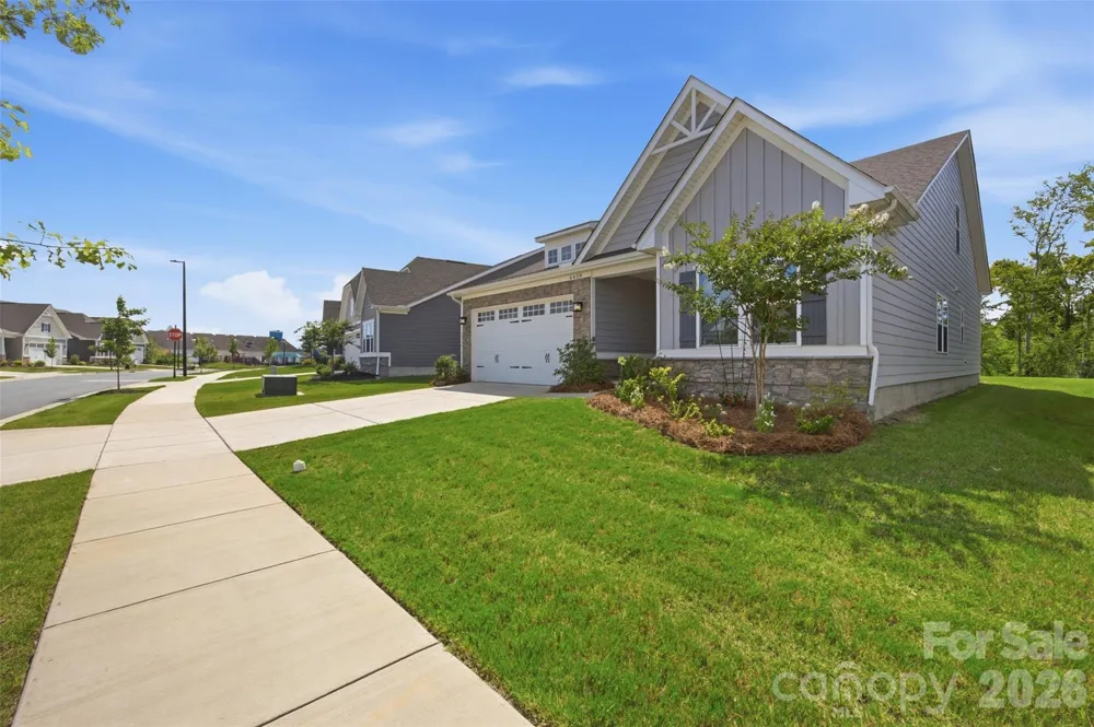 6428 Cambridge Drive Harrisburg, NC 28075