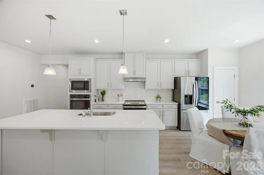 6428 Cambridge Drive Harrisburg, NC 28075