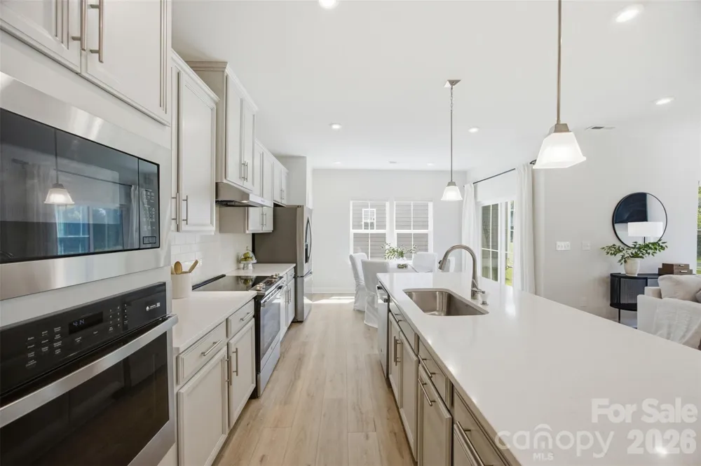 6428 Cambridge Drive Harrisburg, NC 28075