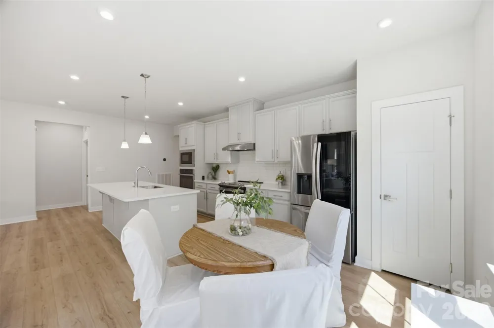 6428 Cambridge Drive Harrisburg, NC 28075