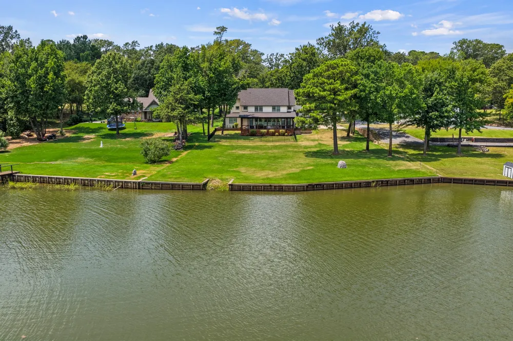 79 Waters Edge Lane Scroggins, TX 75480