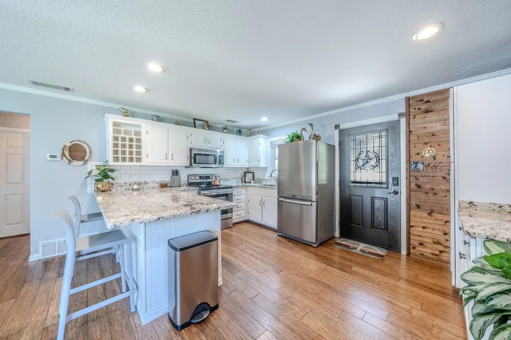 114 Baywood Boulevard Mabank, TX 75156