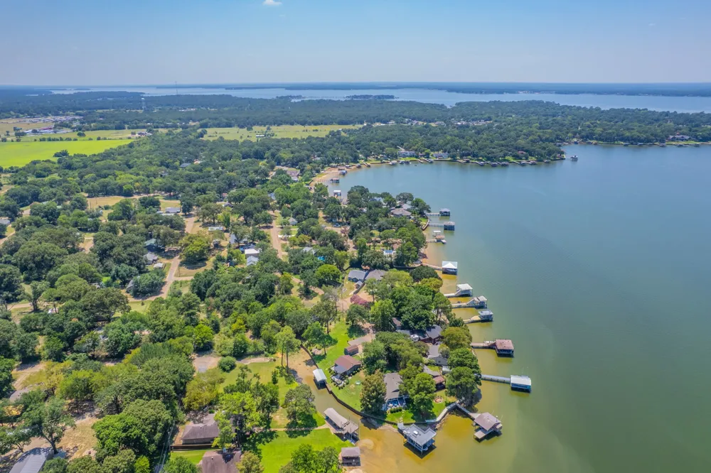 114 Baywood Boulevard Mabank, TX 75156