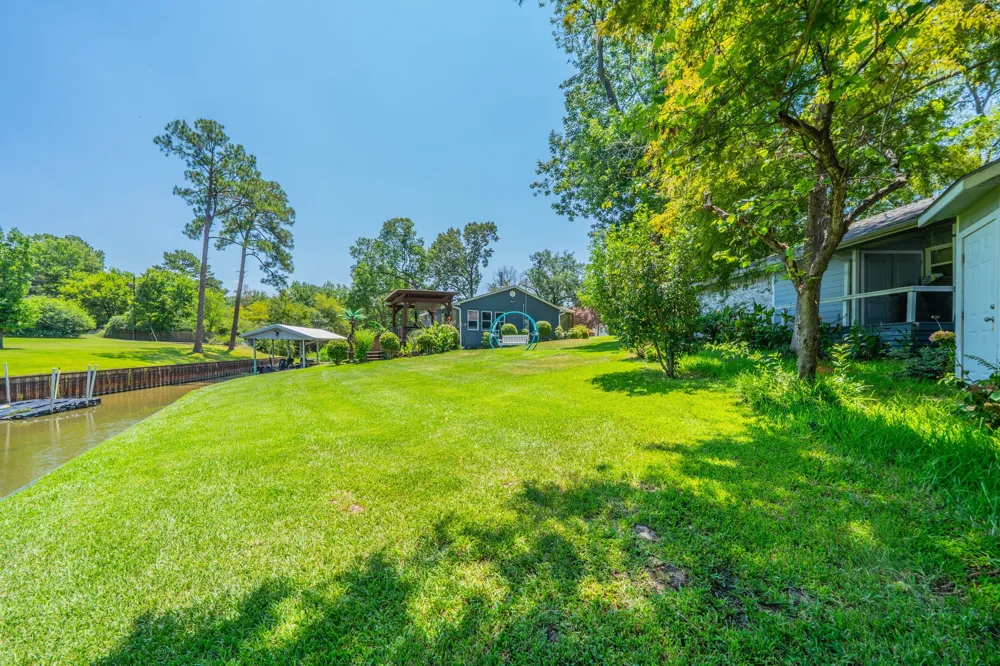 114 Baywood Boulevard Mabank, TX 75156