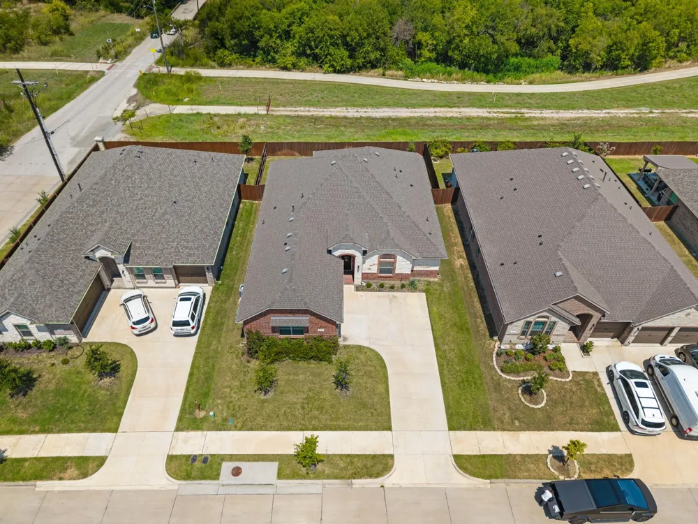 1303 Deer Hollow Drive Arlington, TX 76002