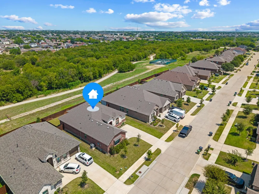 1303 Deer Hollow Drive Arlington, TX 76002
