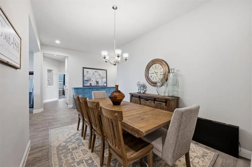 1303 Deer Hollow Drive Arlington, TX 76002