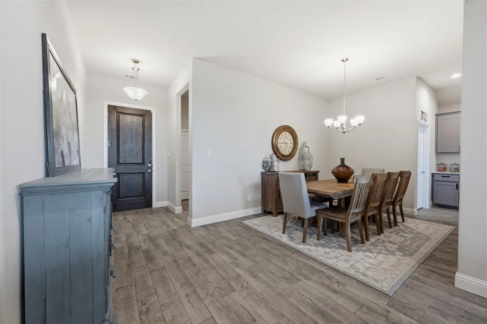 1303 Deer Hollow Drive Arlington, TX 76002