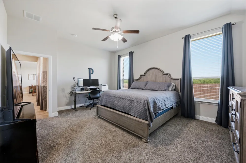 1303 Deer Hollow Drive Arlington, TX 76002