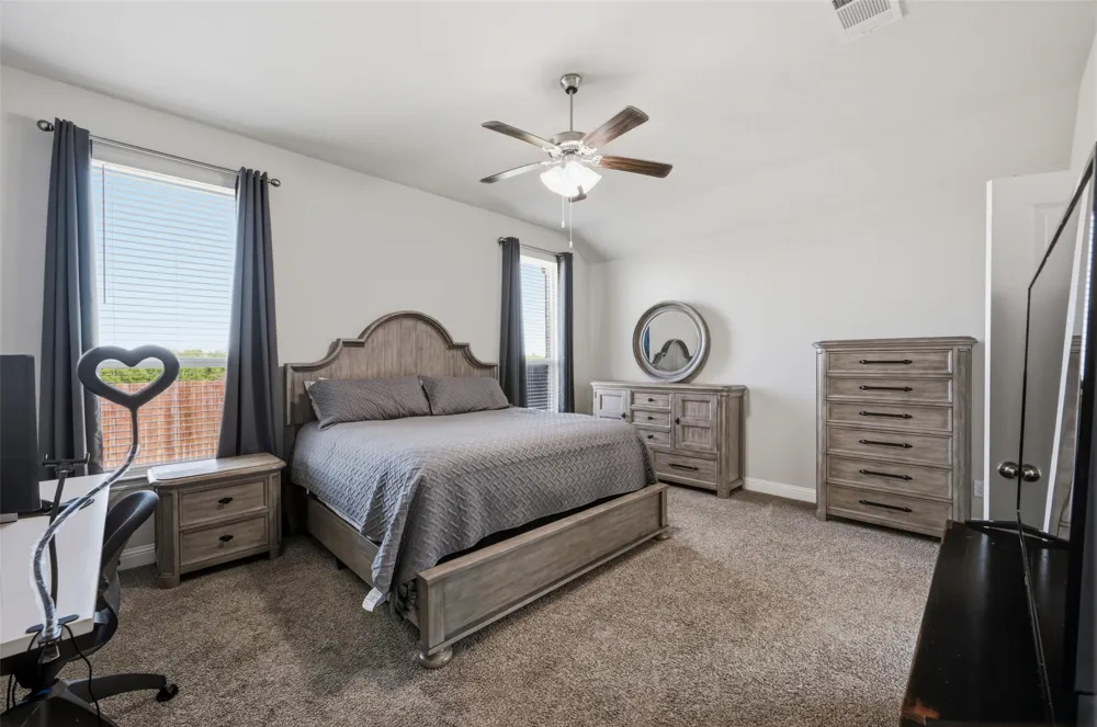 1303 Deer Hollow Drive Arlington, TX 76002