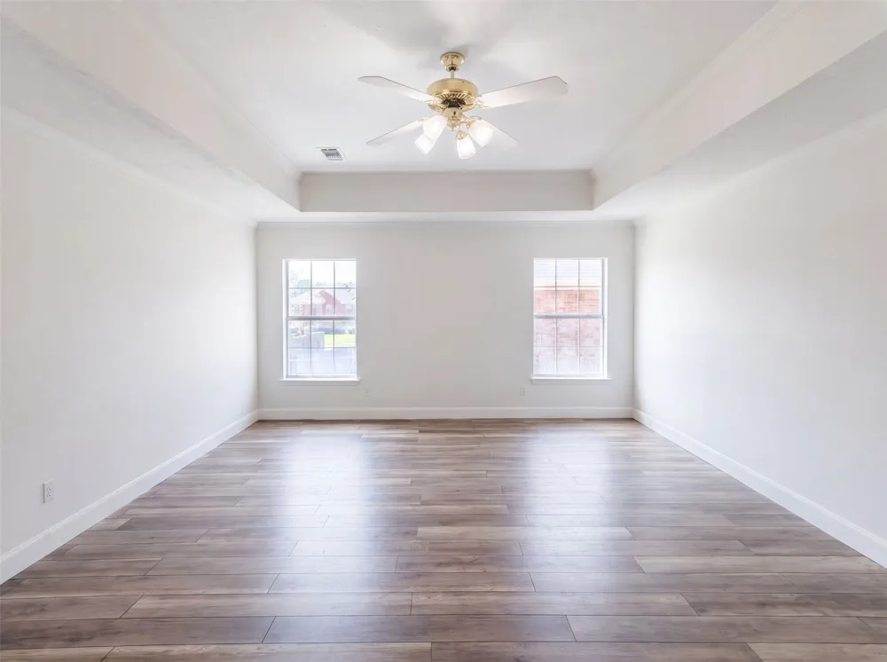 1231 Jeanette Way Carrollton, TX 75006