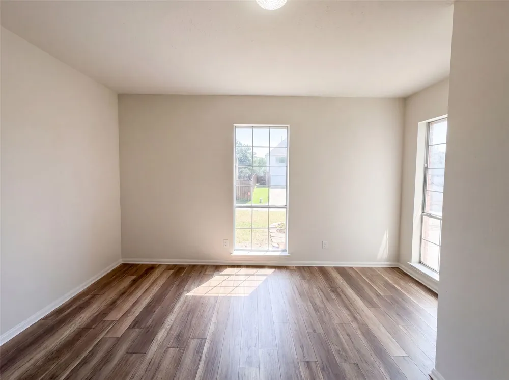 1231 Jeanette Way Carrollton, TX 75006