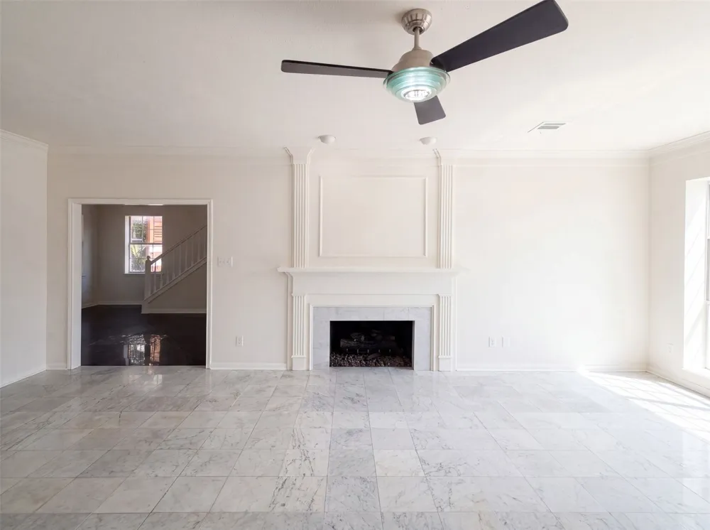 1231 Jeanette Way Carrollton, TX 75006