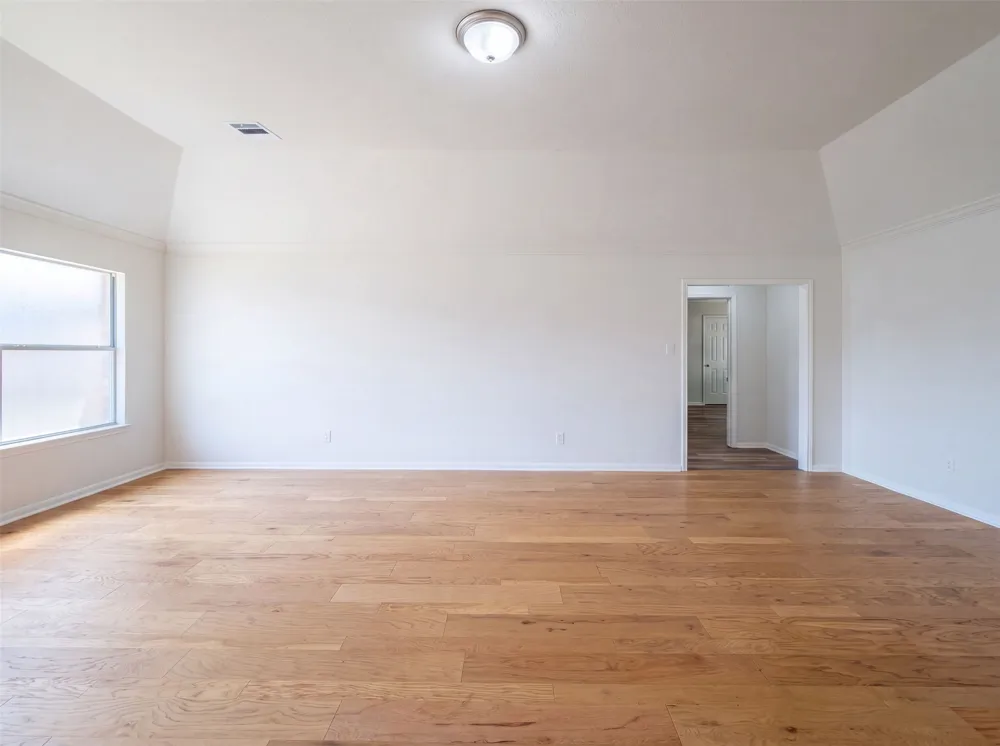 1231 Jeanette Way Carrollton, TX 75006