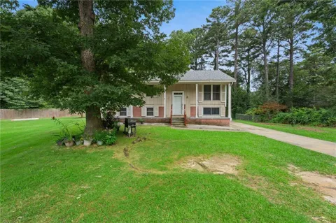 1140 Pineglen Drive