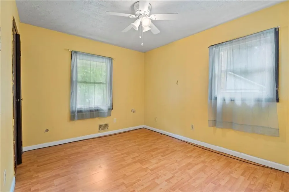 1140 Pineglen Drive Riverdale, GA 30296