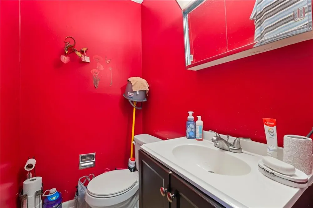 1140 Pineglen Drive Riverdale, GA 30296
