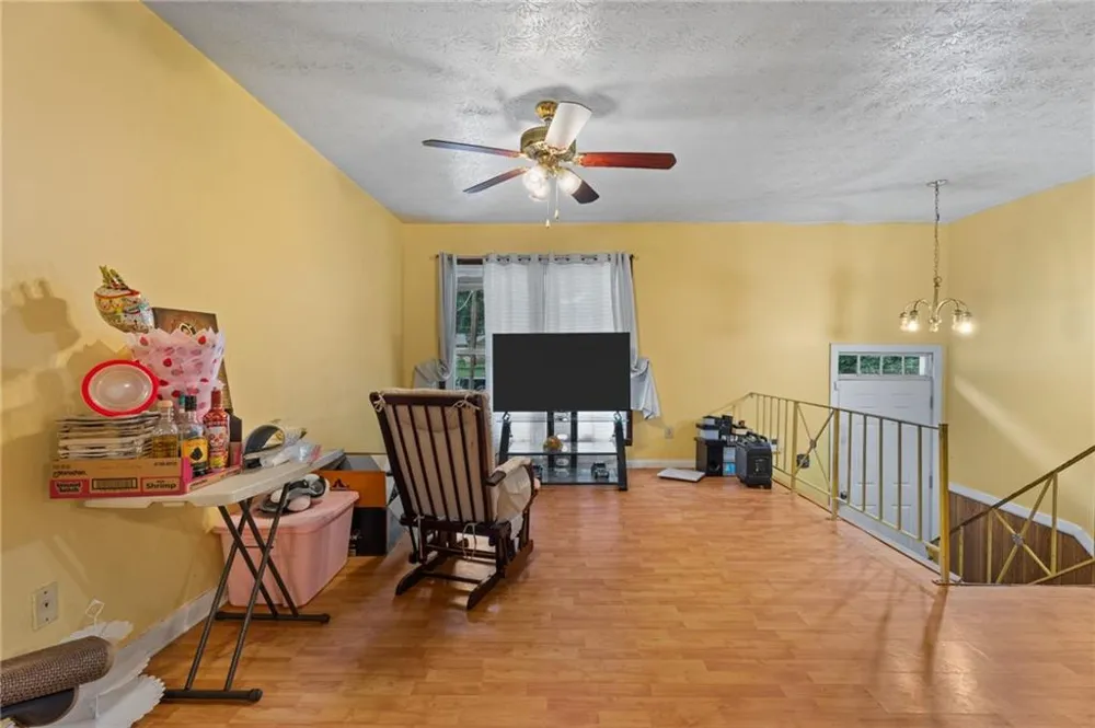 1140 Pineglen Drive Riverdale, GA 30296