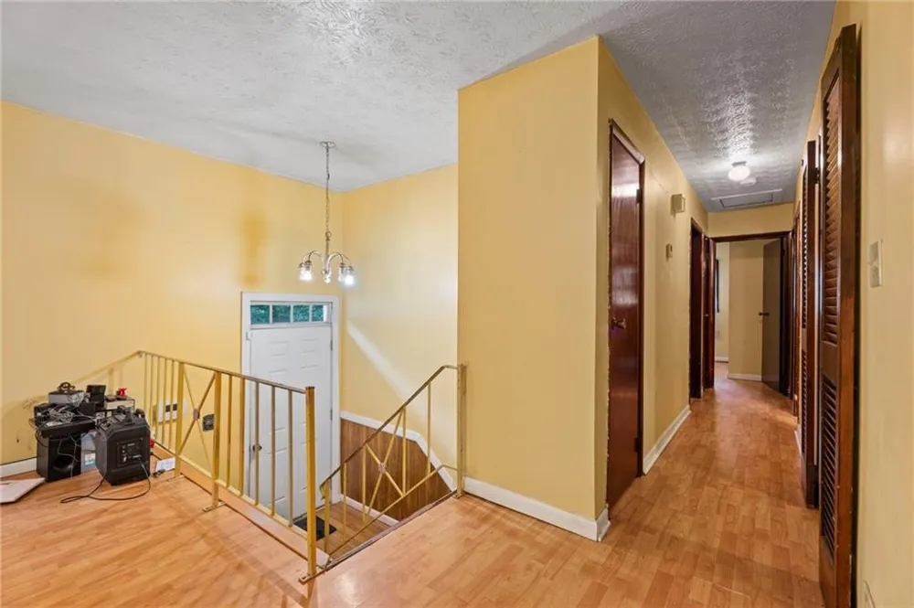1140 Pineglen Drive Riverdale, GA 30296