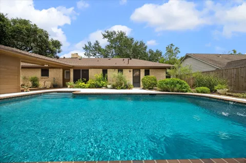 3602 Pine Court